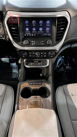 GMC Acadia